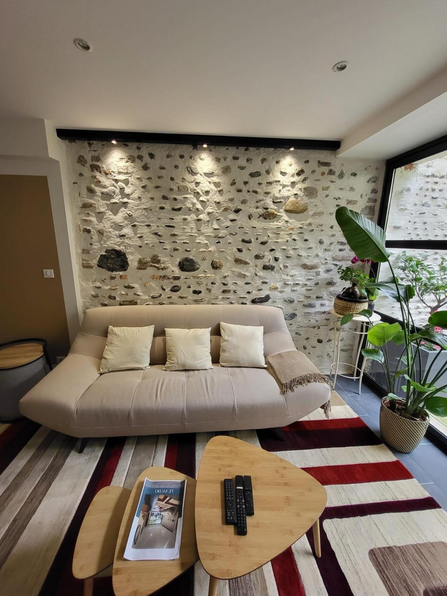 Le Patio - Appartement Calme - Hyper Centre Pau Exterior foto